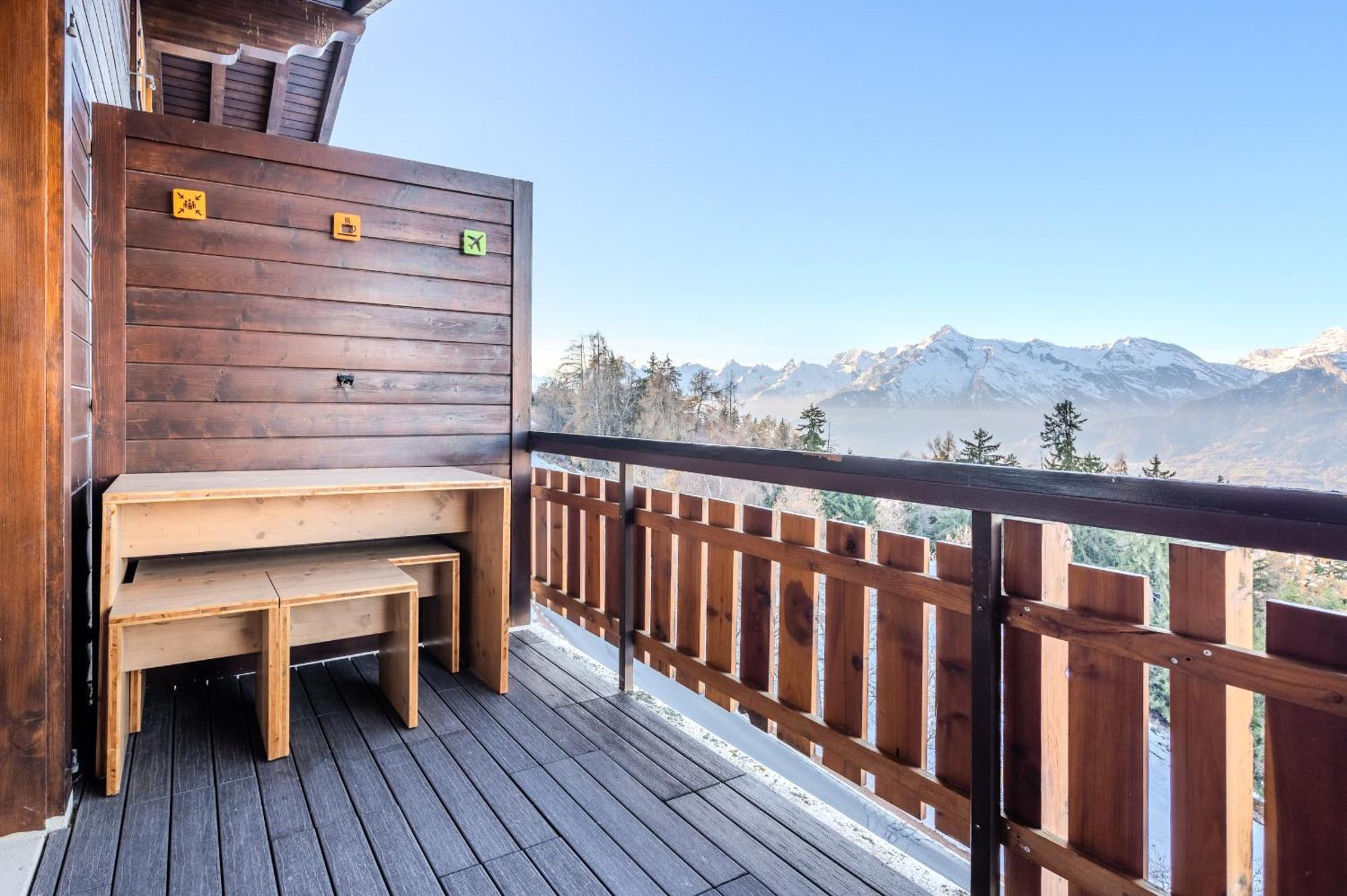 Mayens de l'Ours MOUNTAIN&CENTER apartments by Alpvision Résidences Agettes Exterior foto