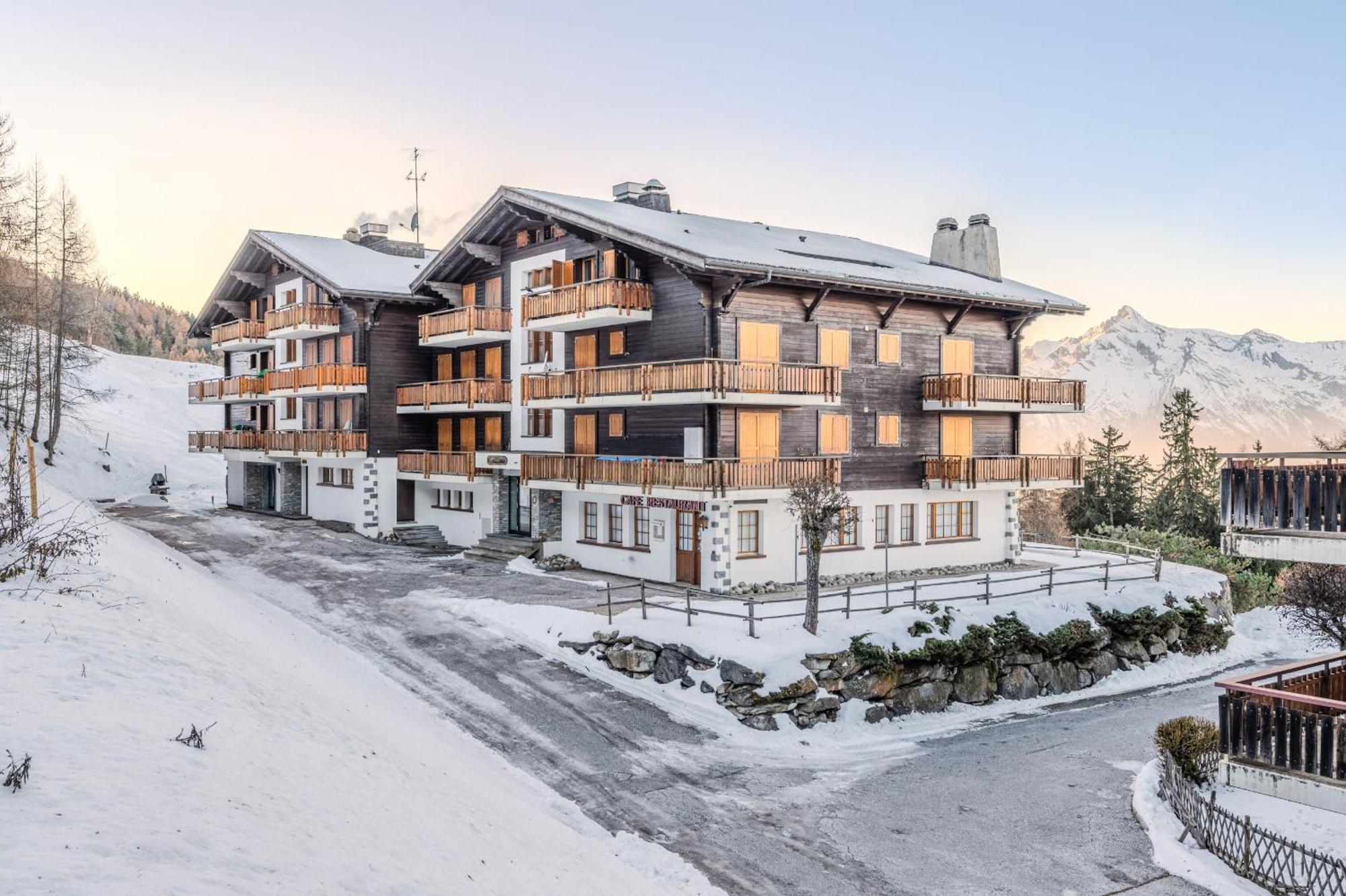 Mayens de l'Ours MOUNTAIN&CENTER apartments by Alpvision Résidences Agettes Exterior foto